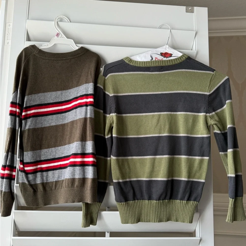 Assorted Sweaters and Jackets Collection - Picture 3 of 14